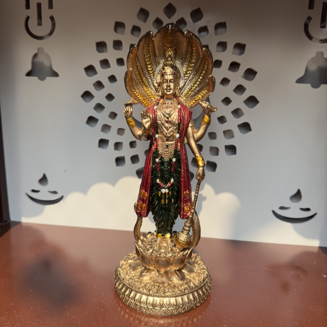 Lord Vishnu & Maa Laxmi Idol By CraftNagri