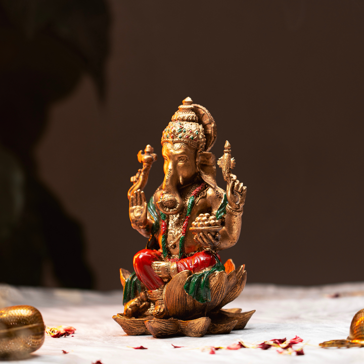 Ganesh Ji Idol (7 Inches)